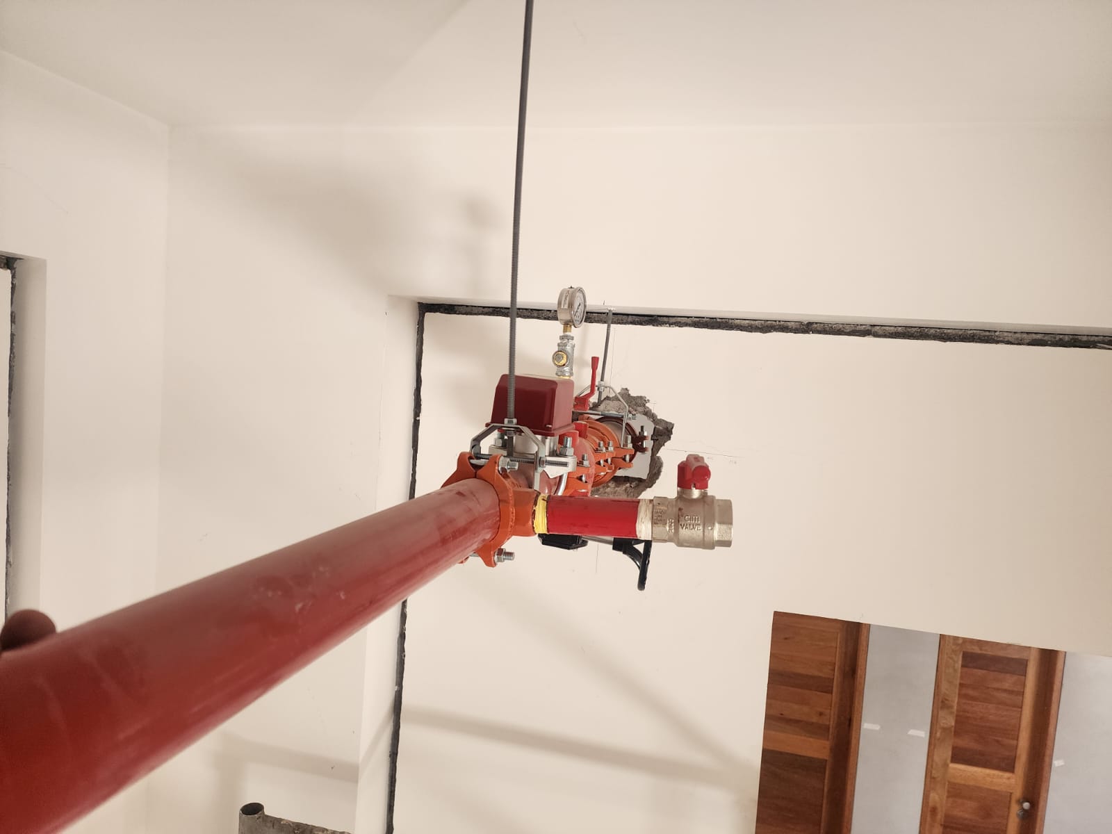 Instalación de rociador contra incendios